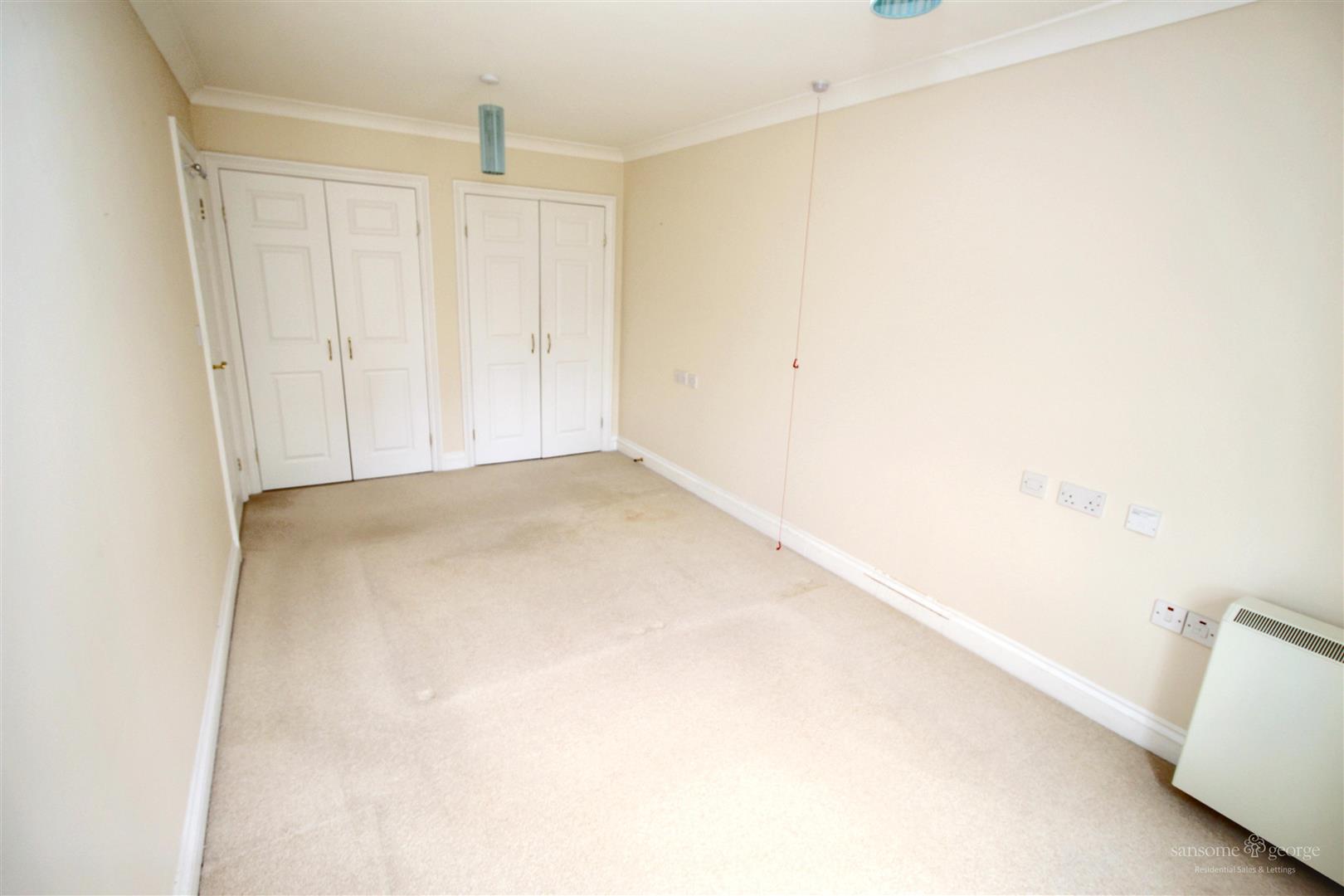 Bath Road, Calcot, Reading